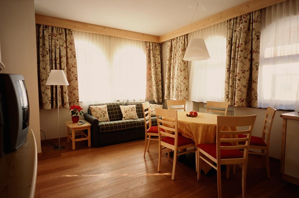 Residence Frea Сельва-ди-Валь-Гардена Номер фото